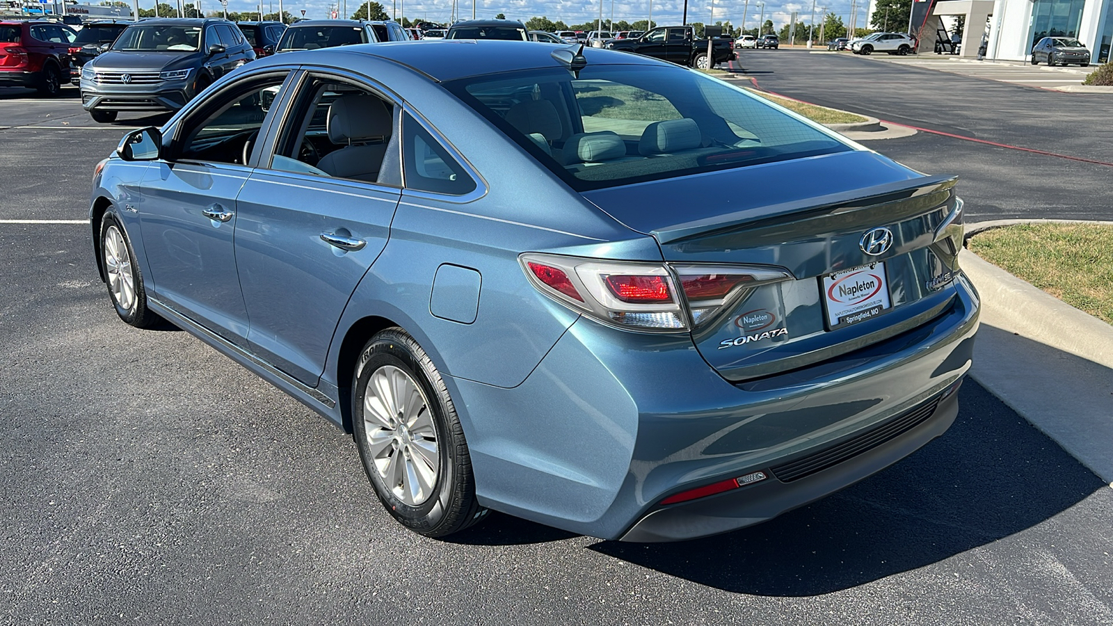 2016 Hyundai Sonata Hybrid SE 4