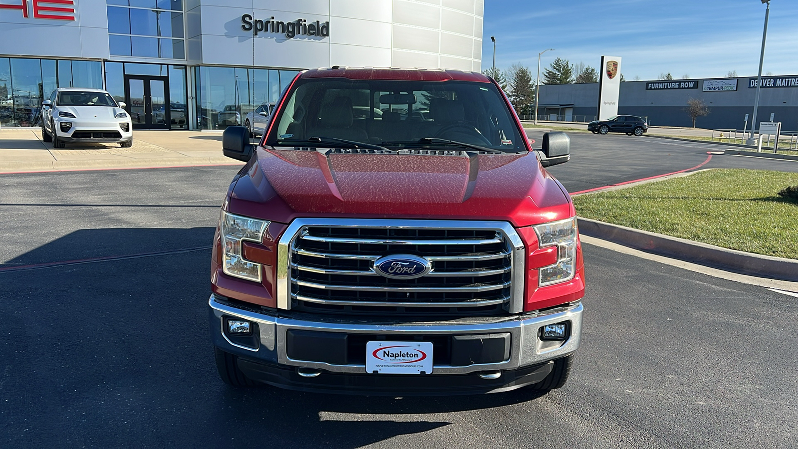 2016 Ford F-150 XLT 4WD SuperCrew 145 10