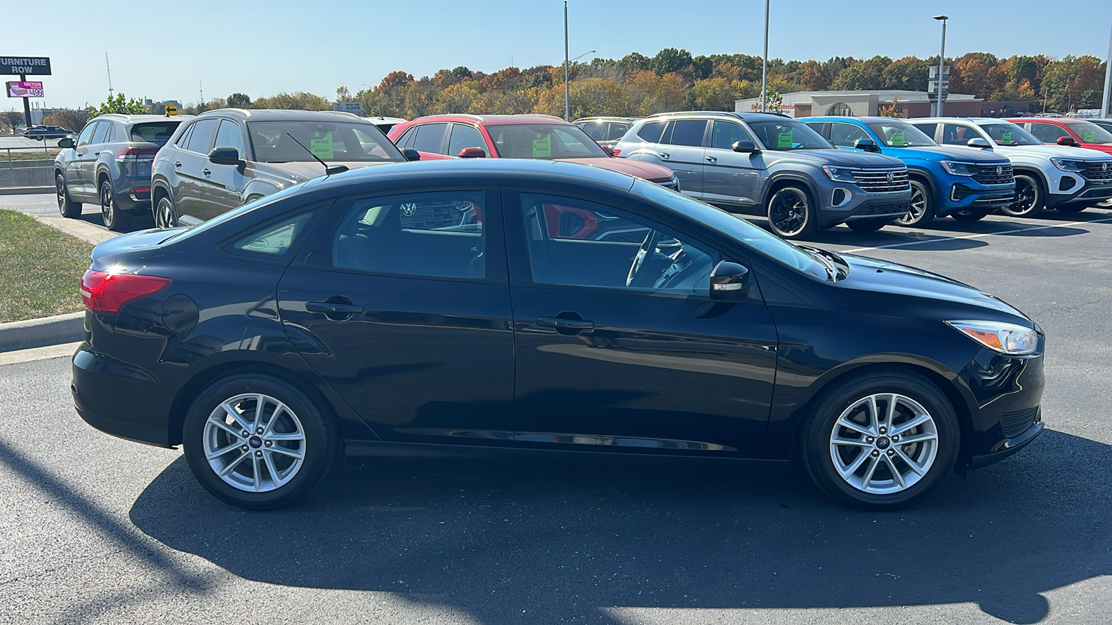 2017 Ford Focus SE 9