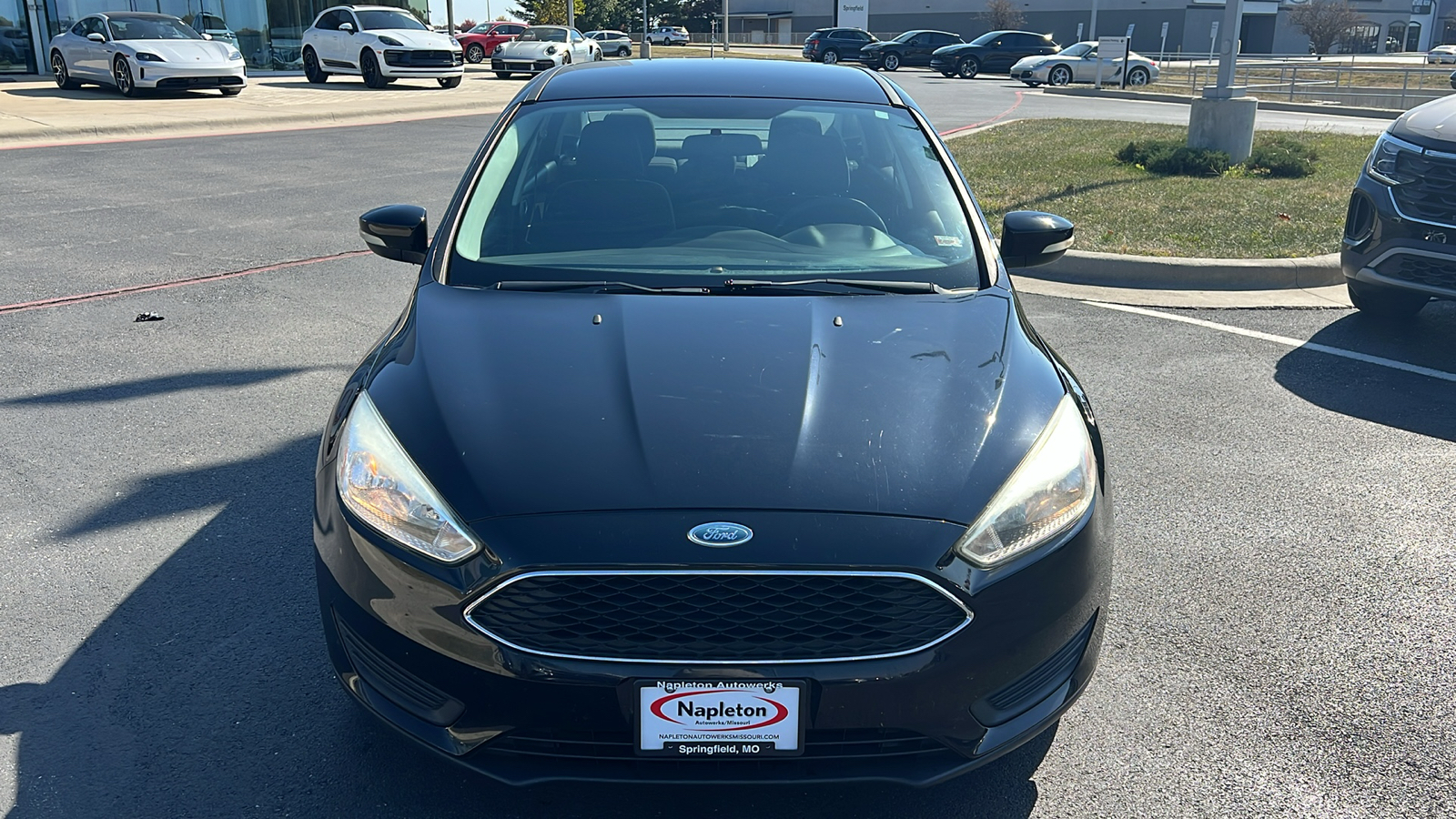 2017 Ford Focus SE 11