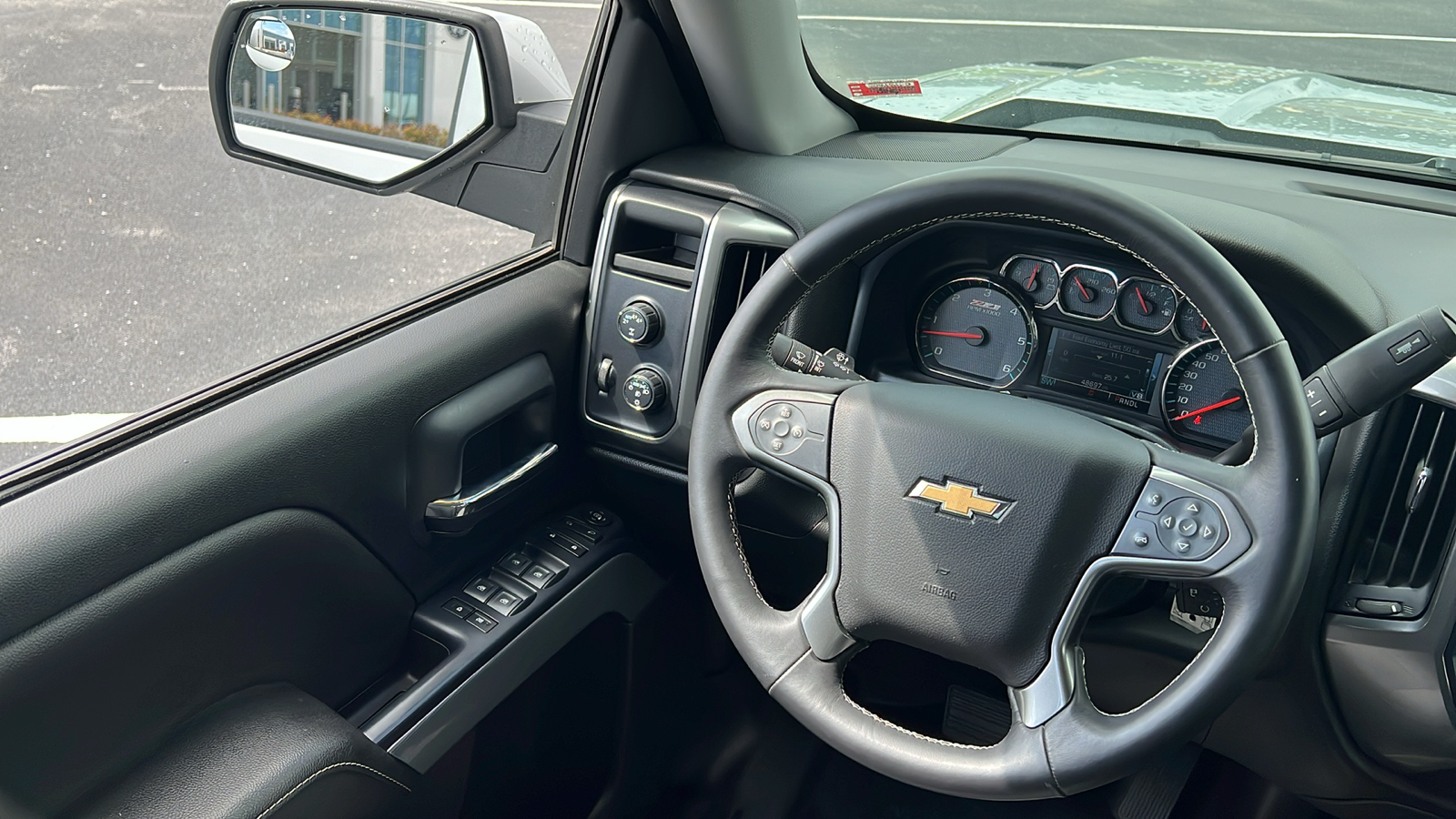 2018 Chevrolet Silverado 1500 LT 4WD Crew Cab 143.5 15