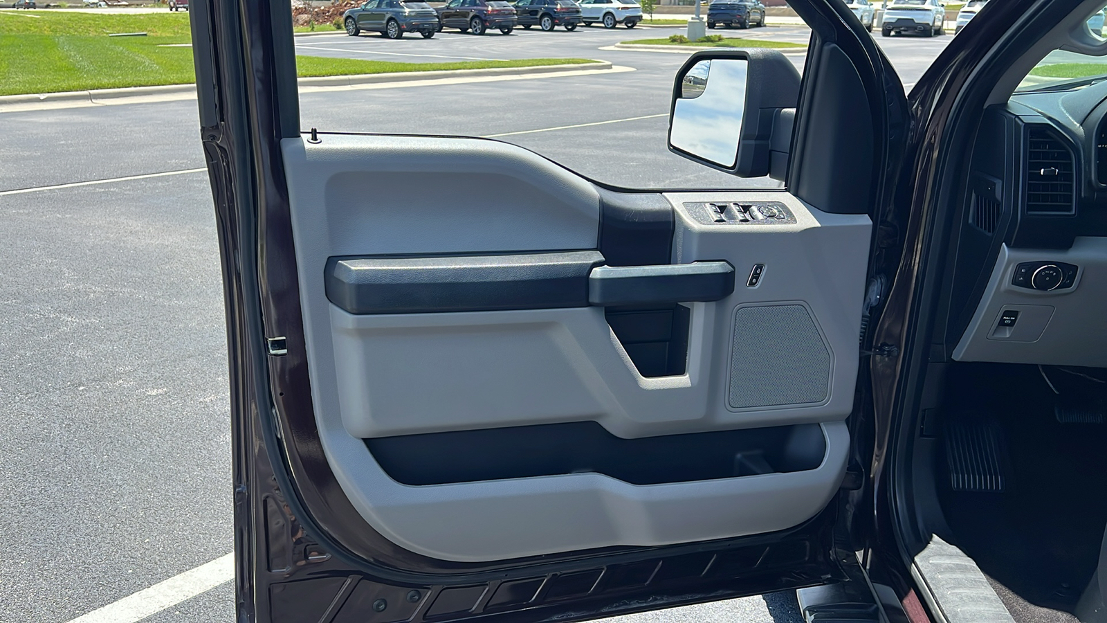 2018 Ford F-150 XL 4WD SuperCrew 5.5 Box 16