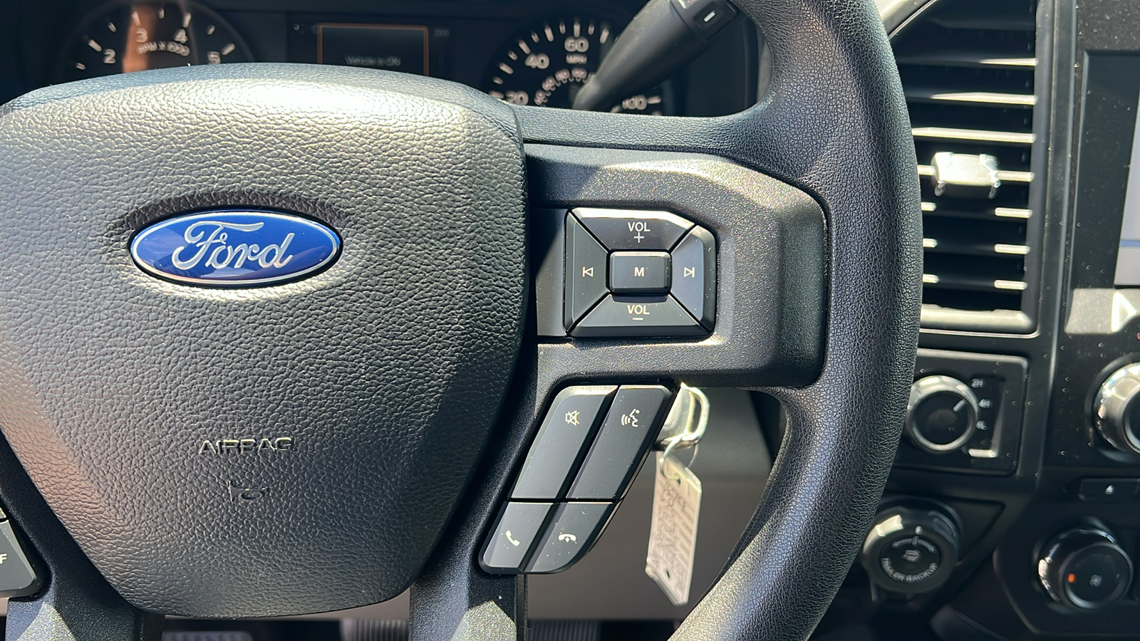 2018 Ford F-150 XL 4WD SuperCrew 5.5 Box 22