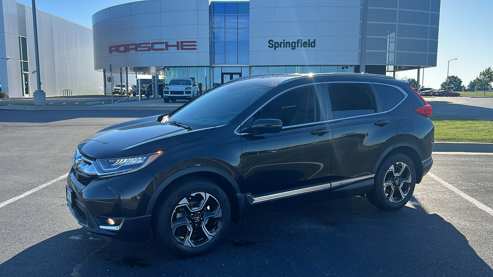 2018 Honda CR-V Touring 1