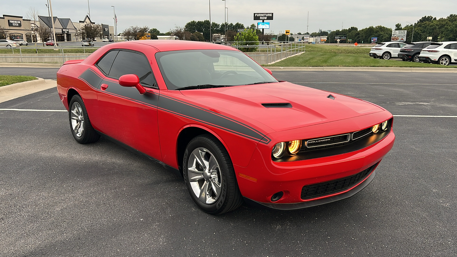 2018 Dodge Challenger SXT 9