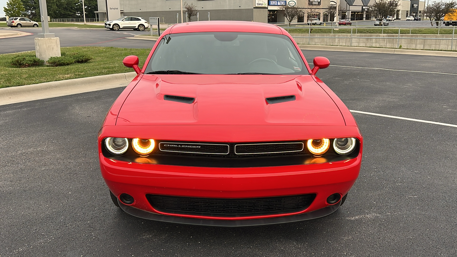 2018 Dodge Challenger SXT 10