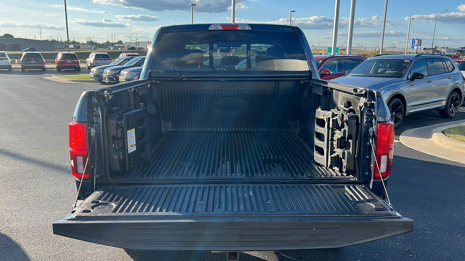 2018 Ford F-150 XLT 4WD SuperCrew 5.5 Box 8