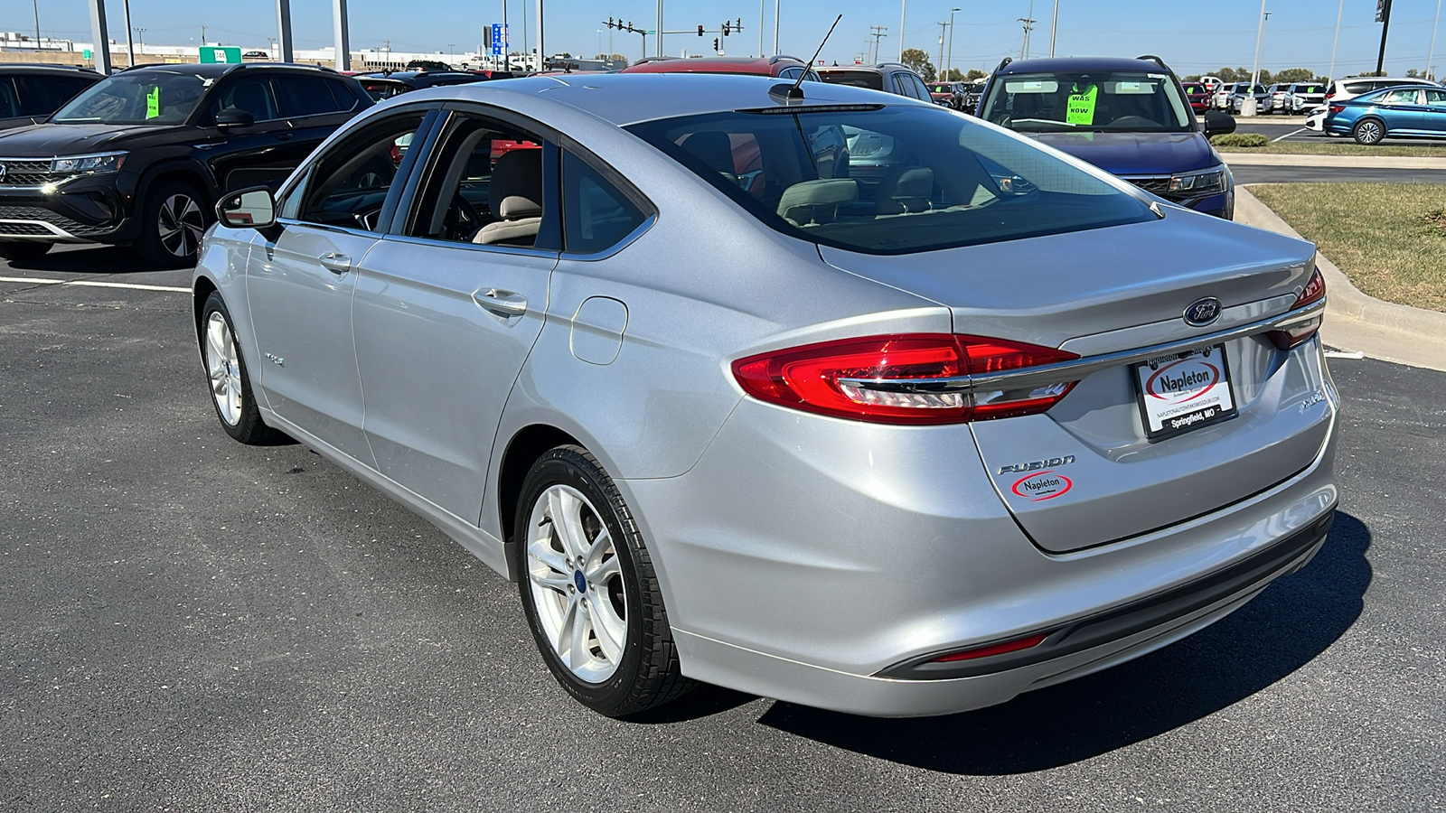 2018 Ford Fusion Hybrid S 4