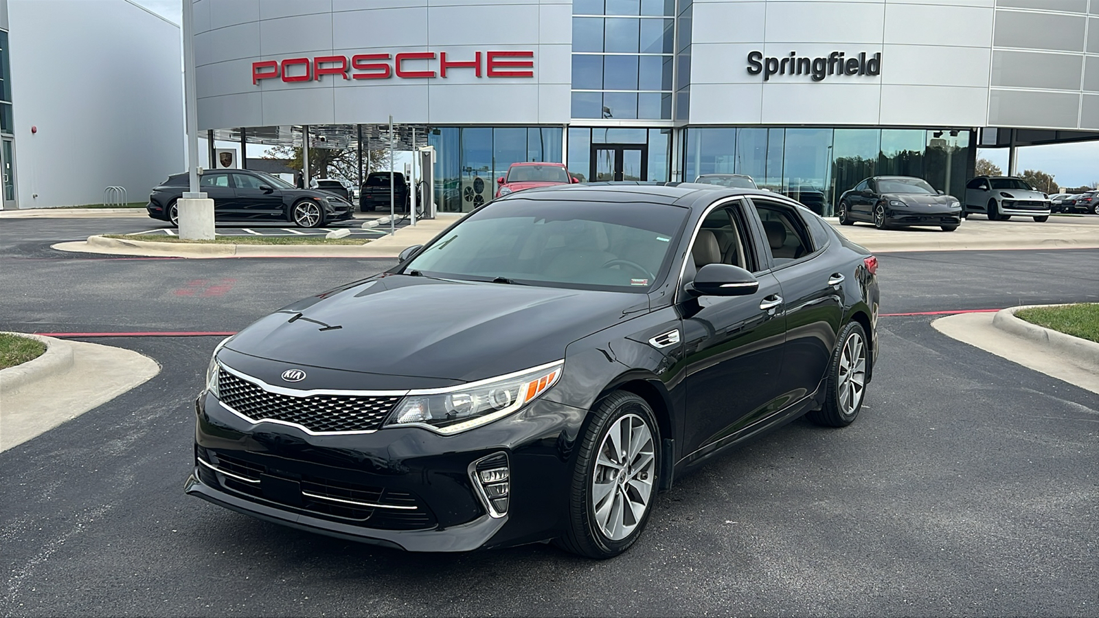 2018 Kia Optima EX 1