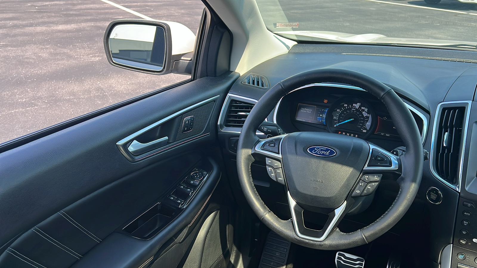 2015 Ford Edge Sport 17