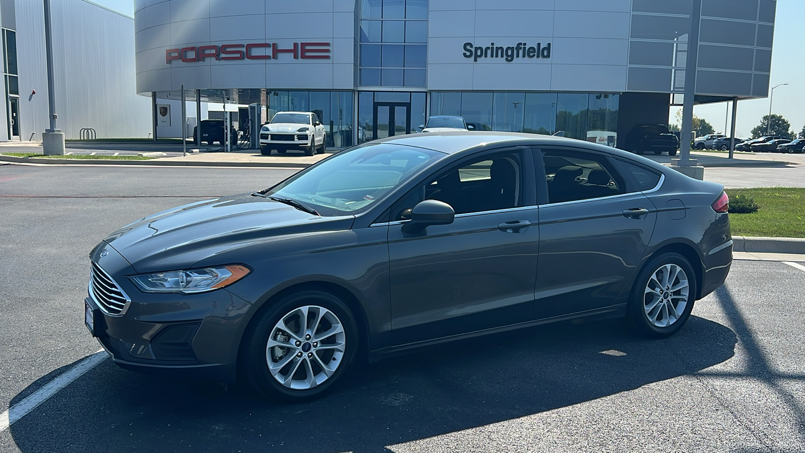 2020 Ford Fusion SE 1