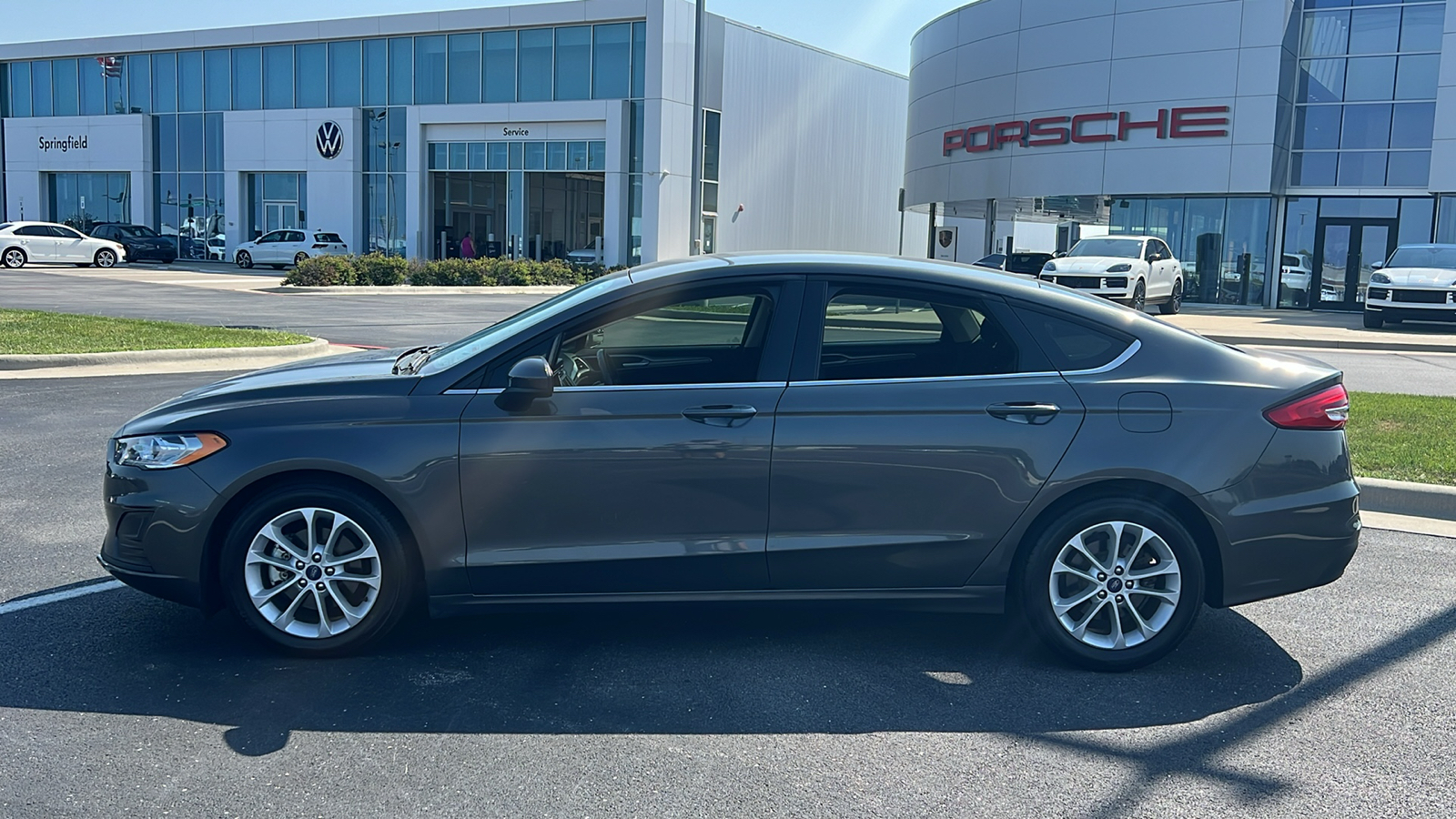 2020 Ford Fusion SE 2