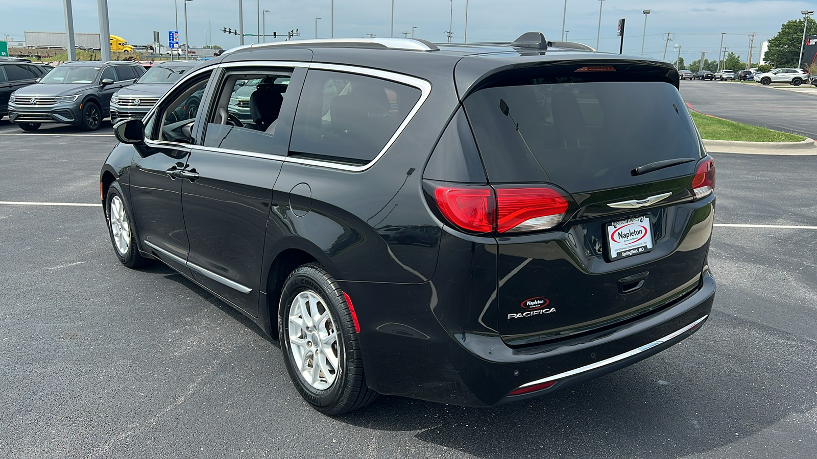 2020 Chrysler Pacifica Touring L 4