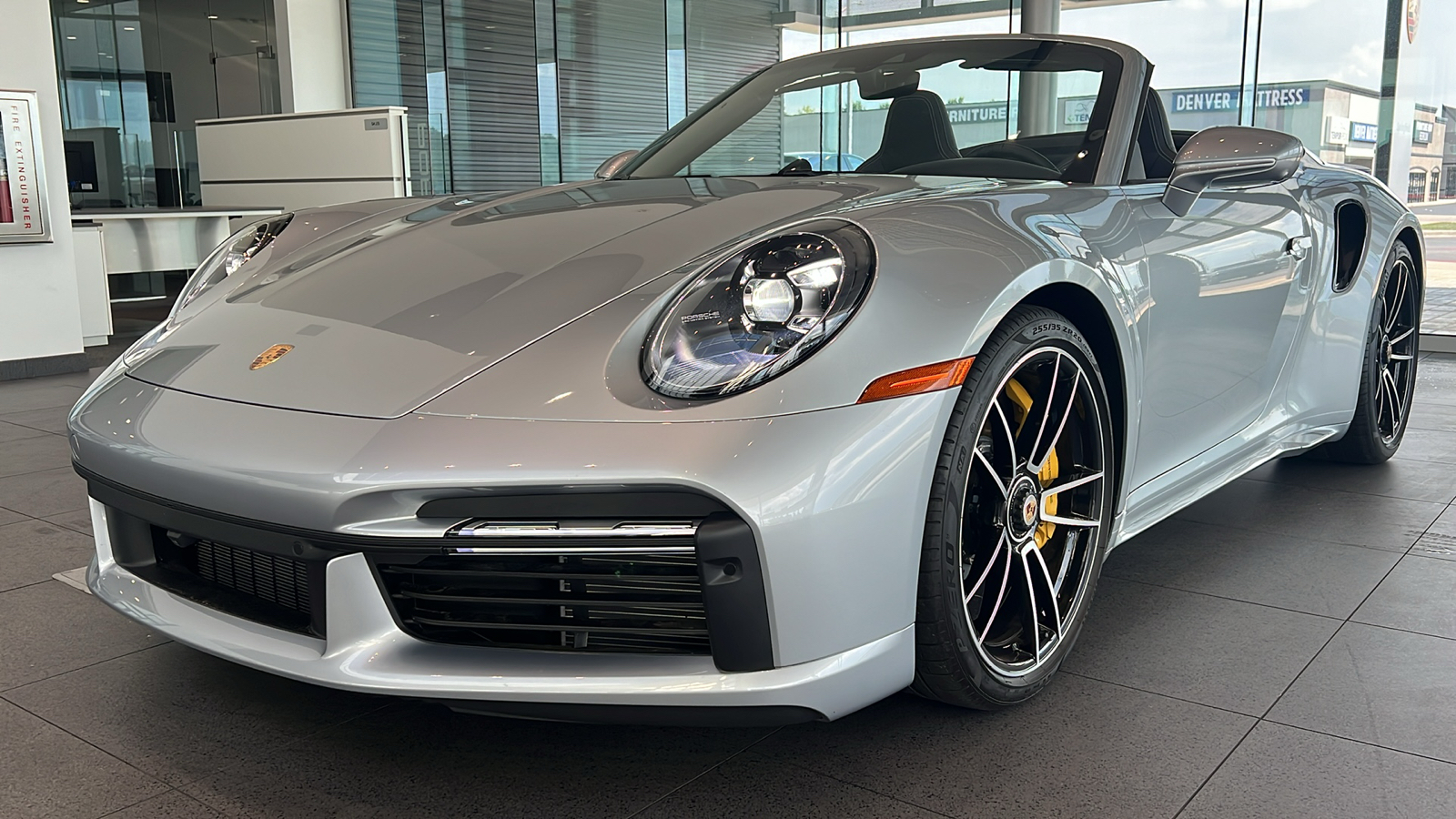 2021 Porsche 911 Turbo S 1