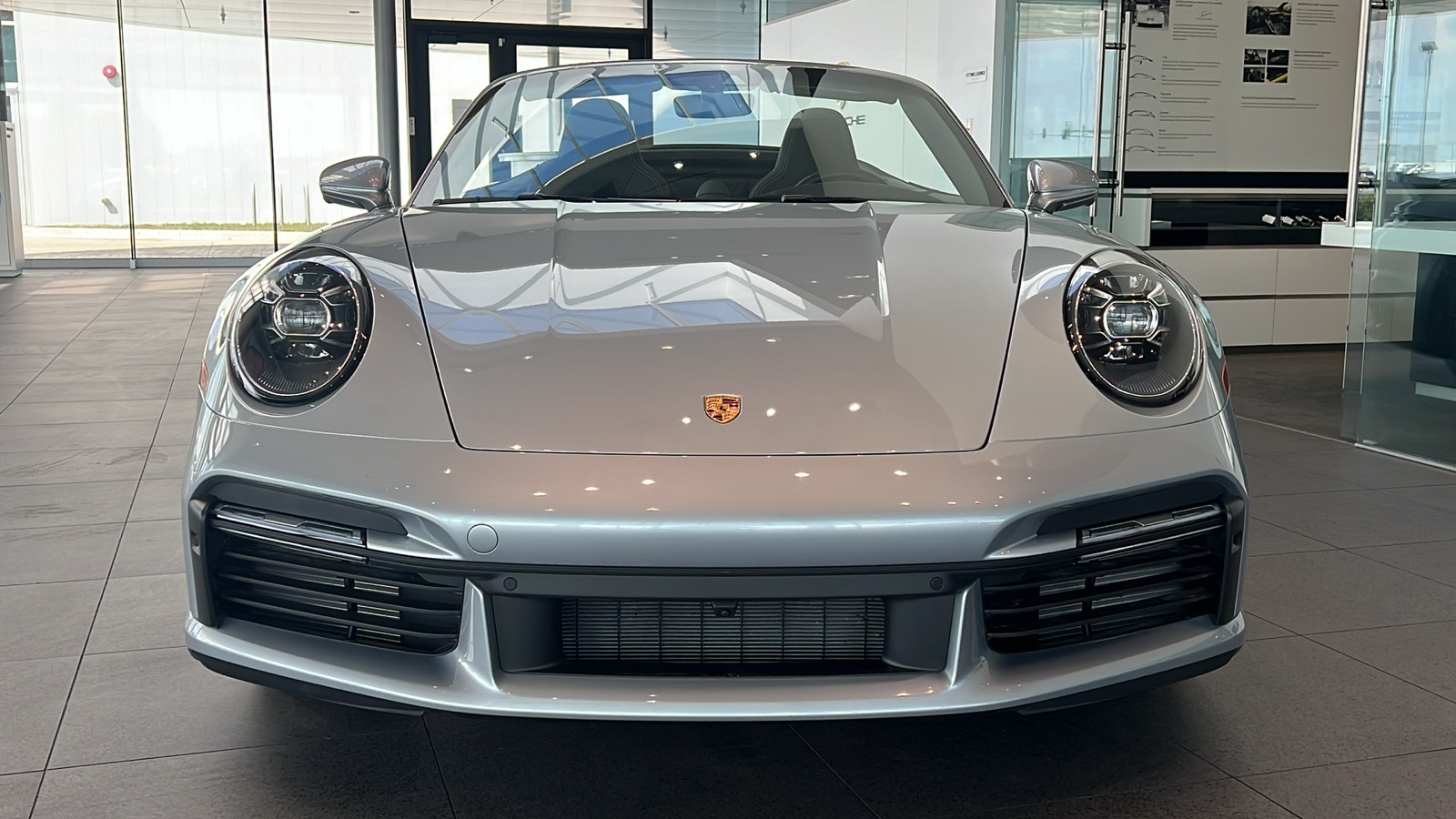 2021 Porsche 911 Turbo S 3