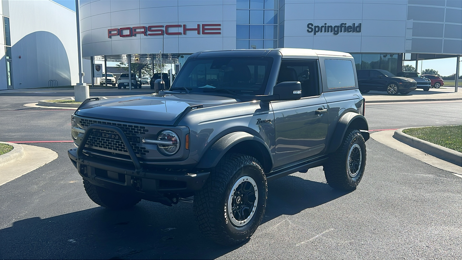 2022 Ford Bronco Badlands 1