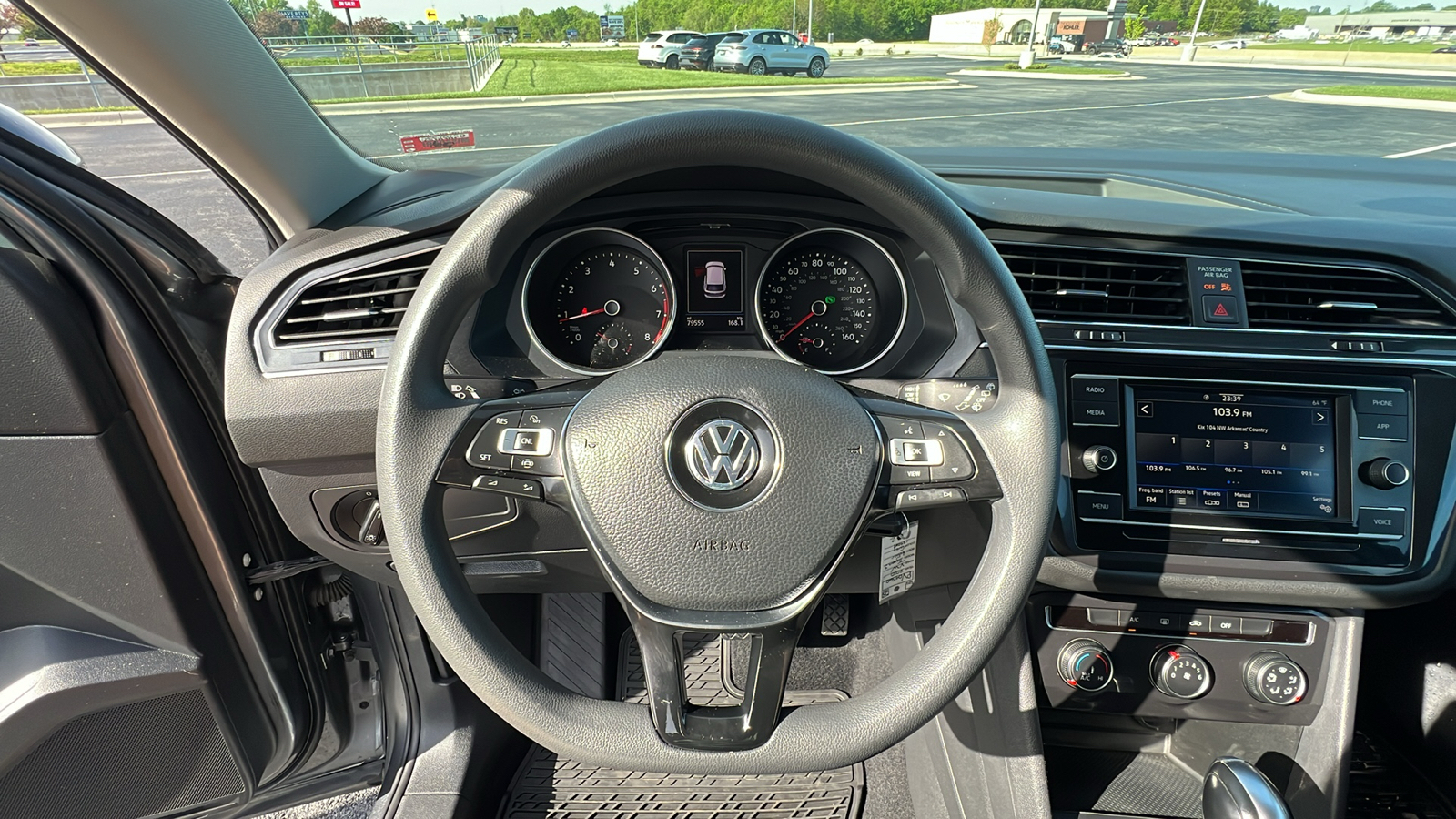 2020 Volkswagen Tiguan S 20