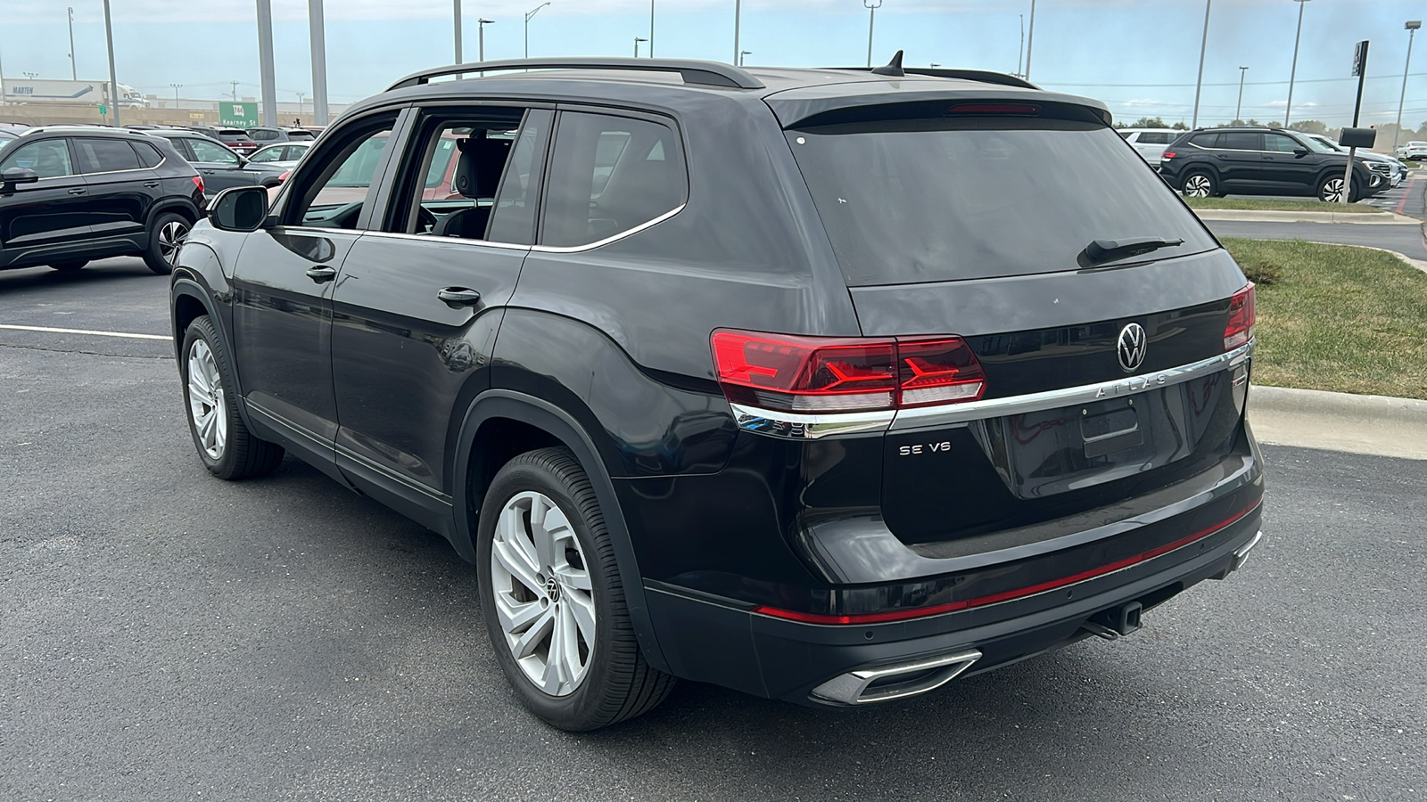 2021 Volkswagen Atlas 3.6L V6 SE w/Technology 4