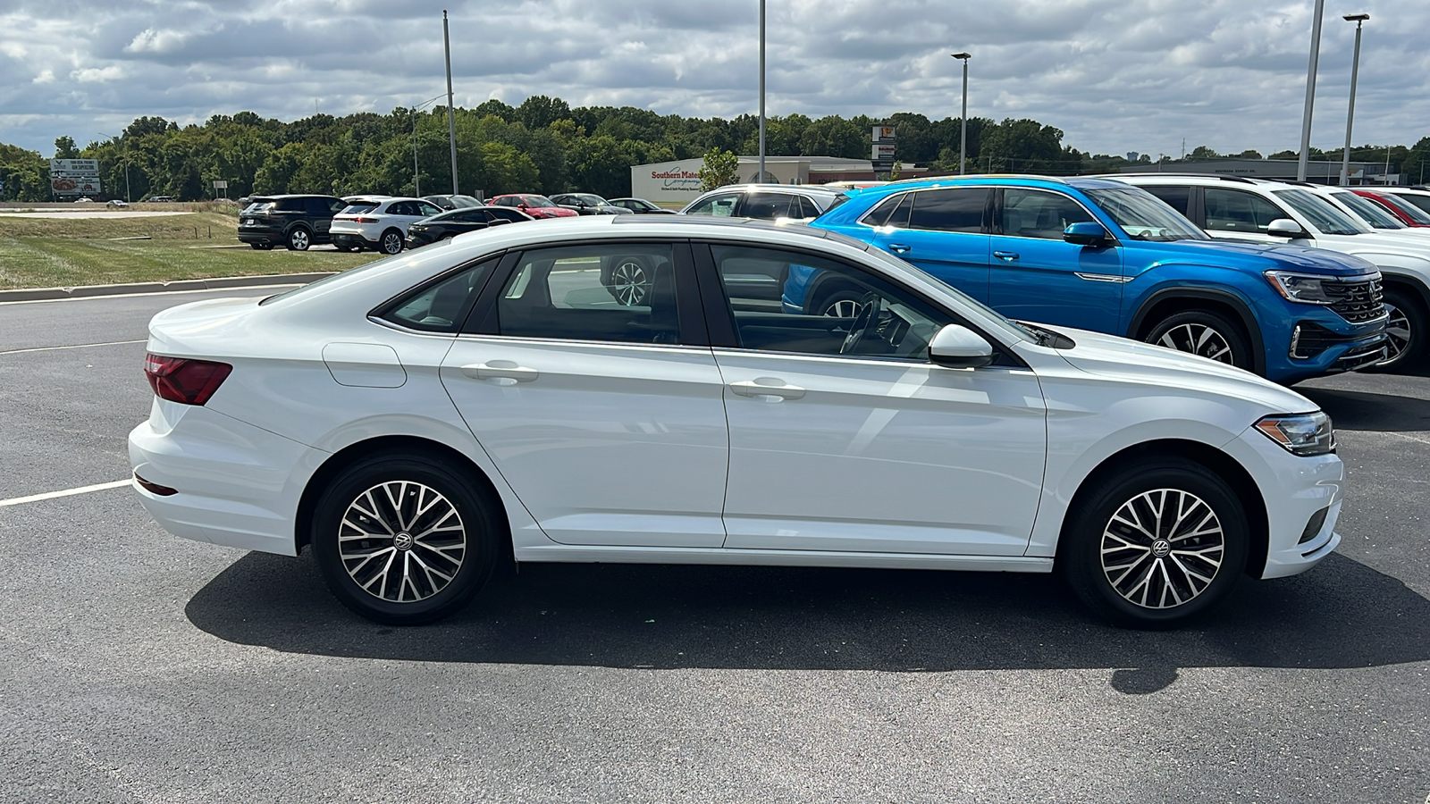 2021 Volkswagen Jetta SE 8