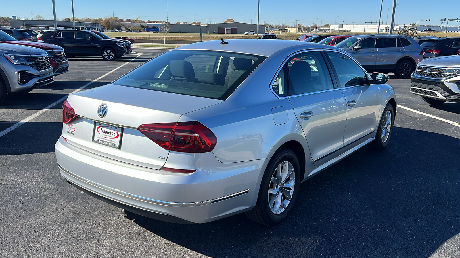 2017 Volkswagen Passat 1.8T S 6