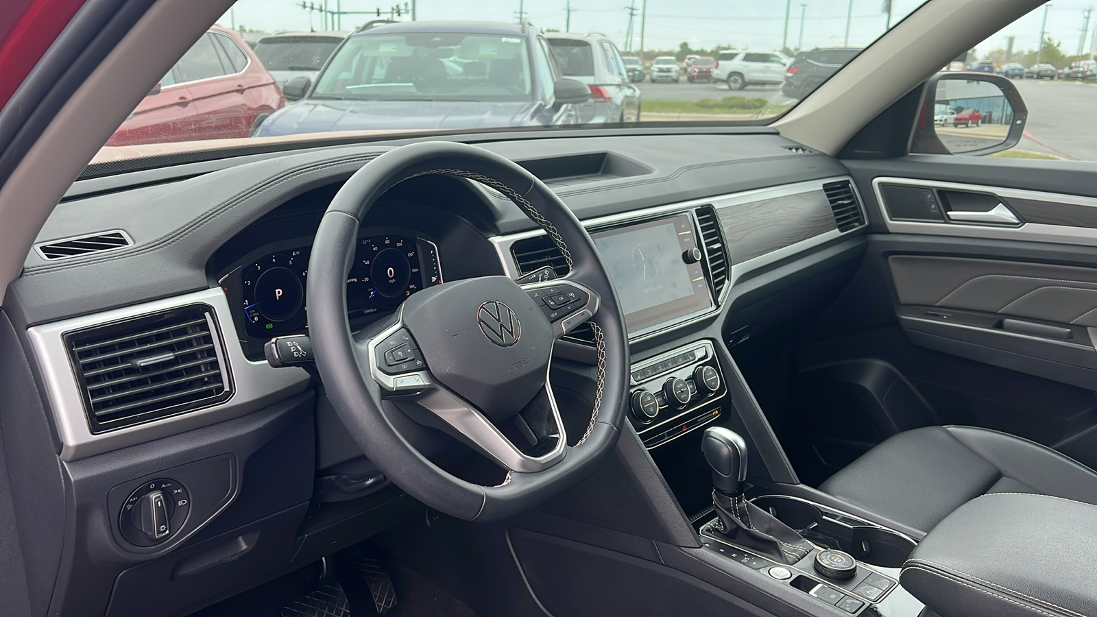 2023 Volkswagen Atlas 3.6L V6 SE w/Technology 10