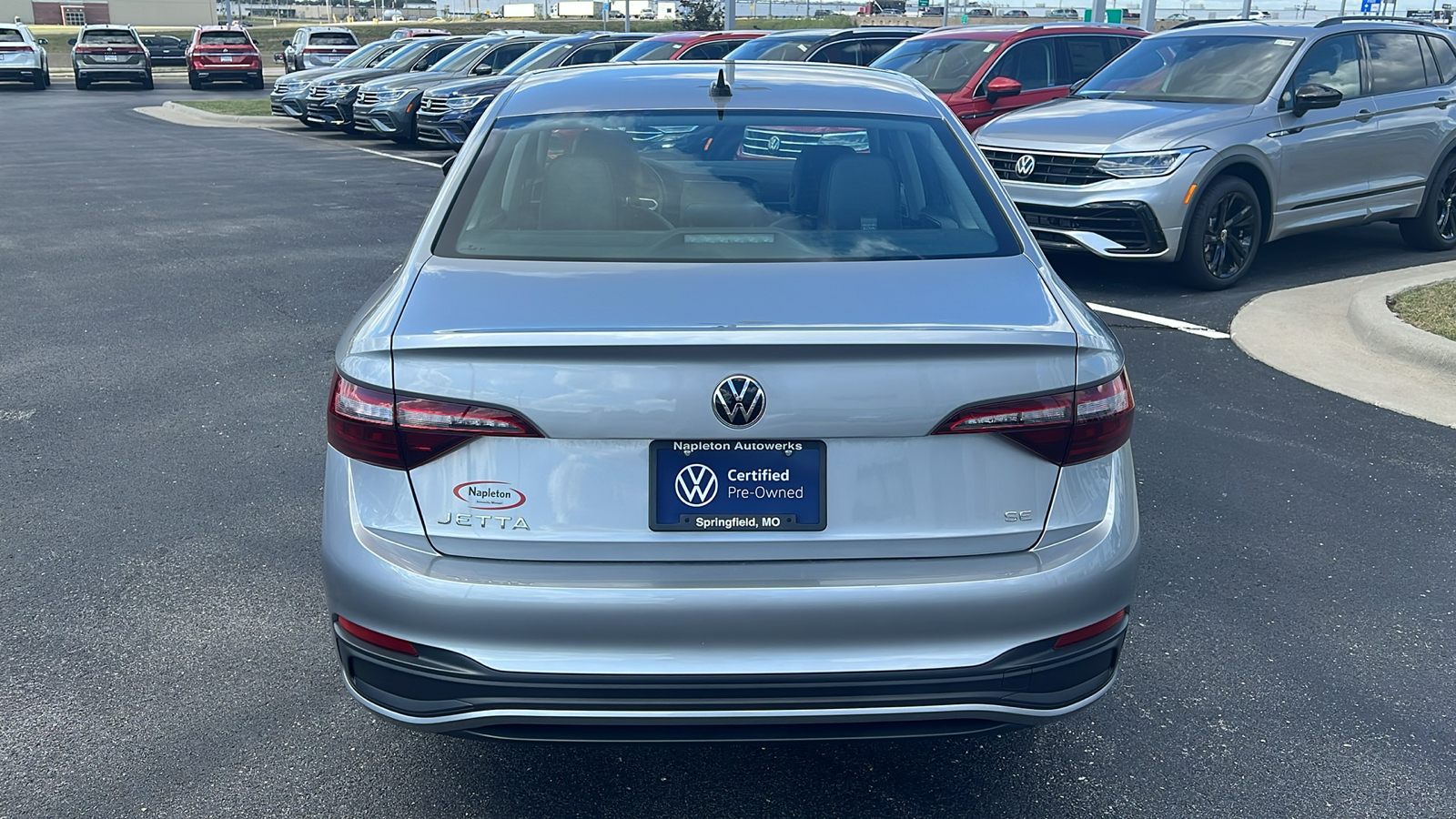 2023 Volkswagen Jetta SE 5