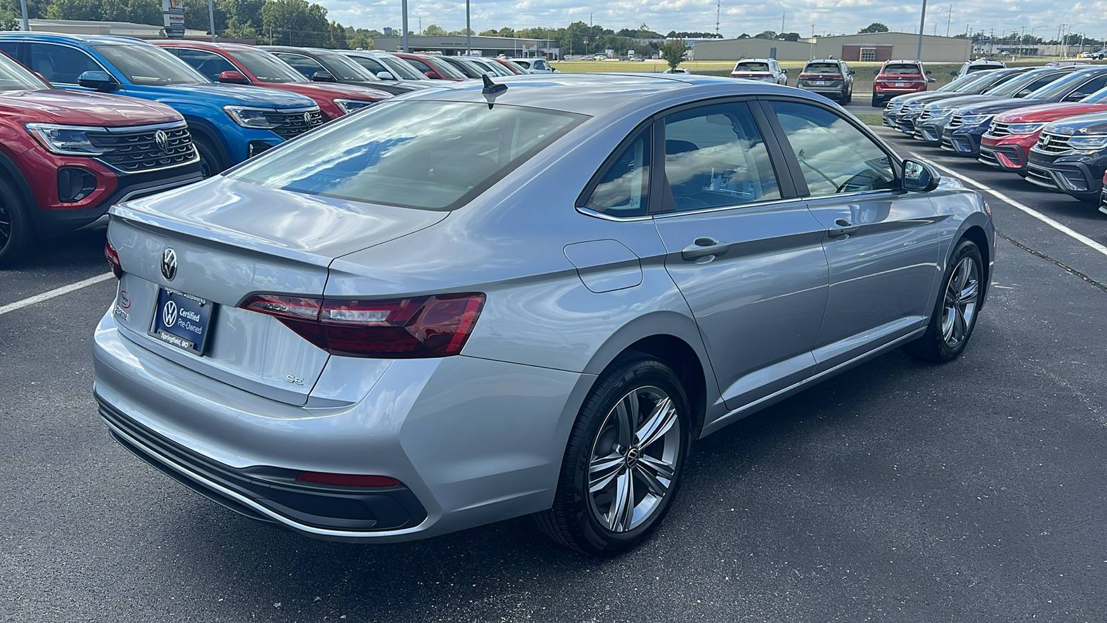 2023 Volkswagen Jetta SE 8