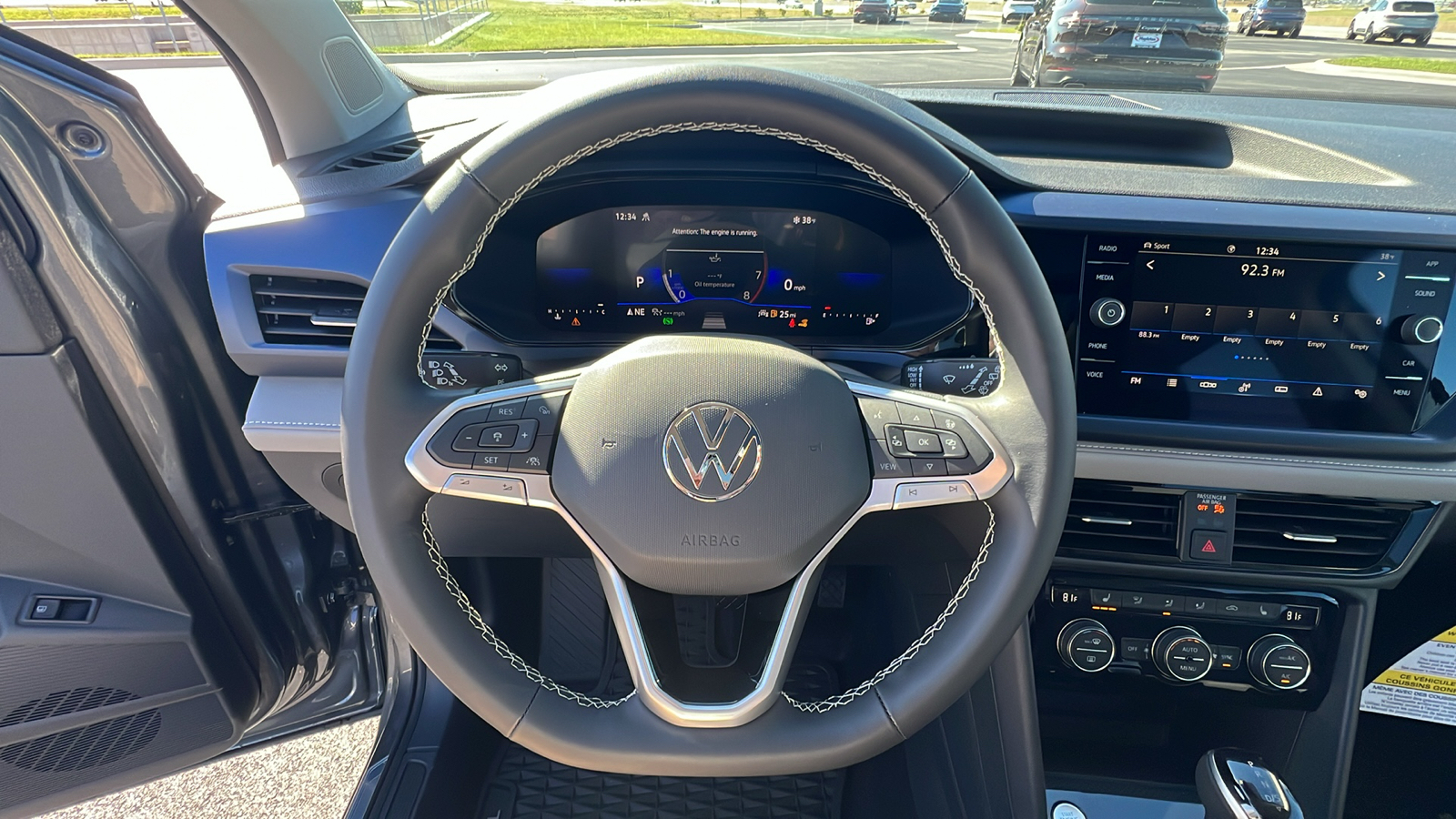 2024 Volkswagen Taos SE 22
