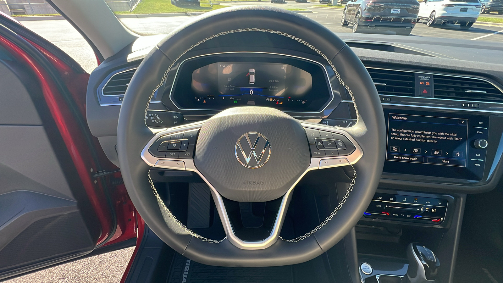 2024 Volkswagen Tiguan SE 23