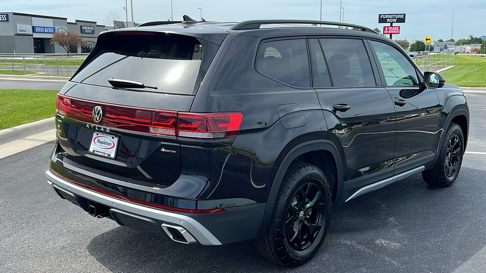 2024 Volkswagen Atlas 2.0T Peak Edition SE w/Technology 12