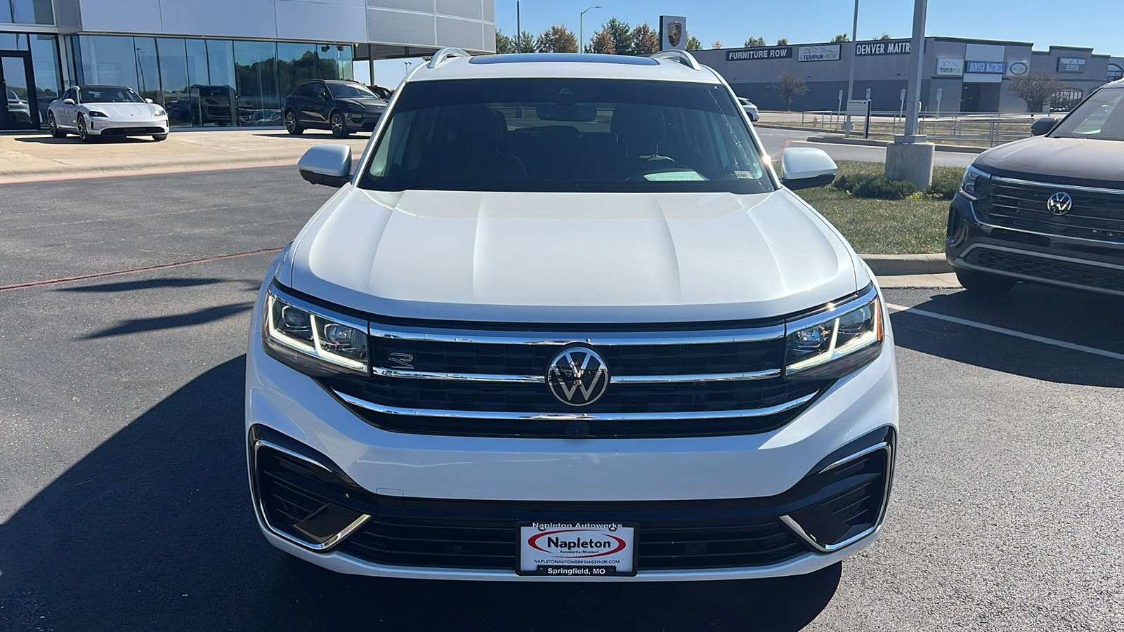 2023 Volkswagen Atlas 3.6L V6 SEL Premium R-Line 12