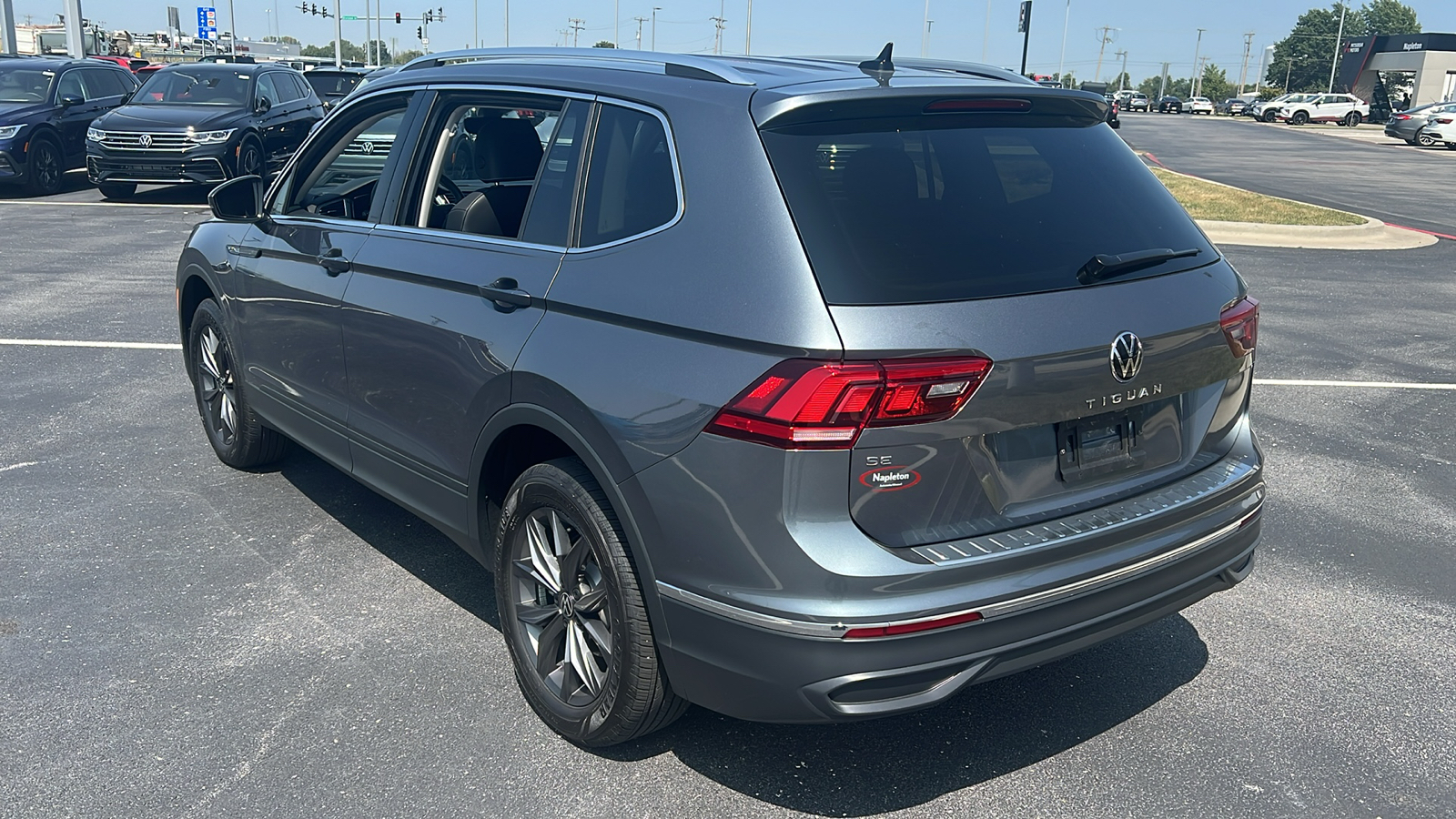 2023 Volkswagen Tiguan SE 4