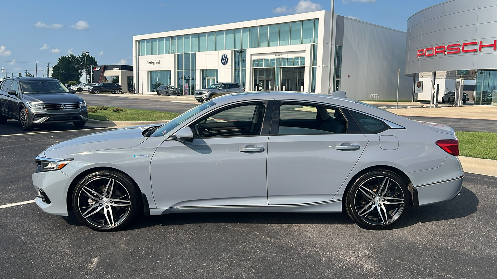 2022 Honda Accord Hybrid Touring 2