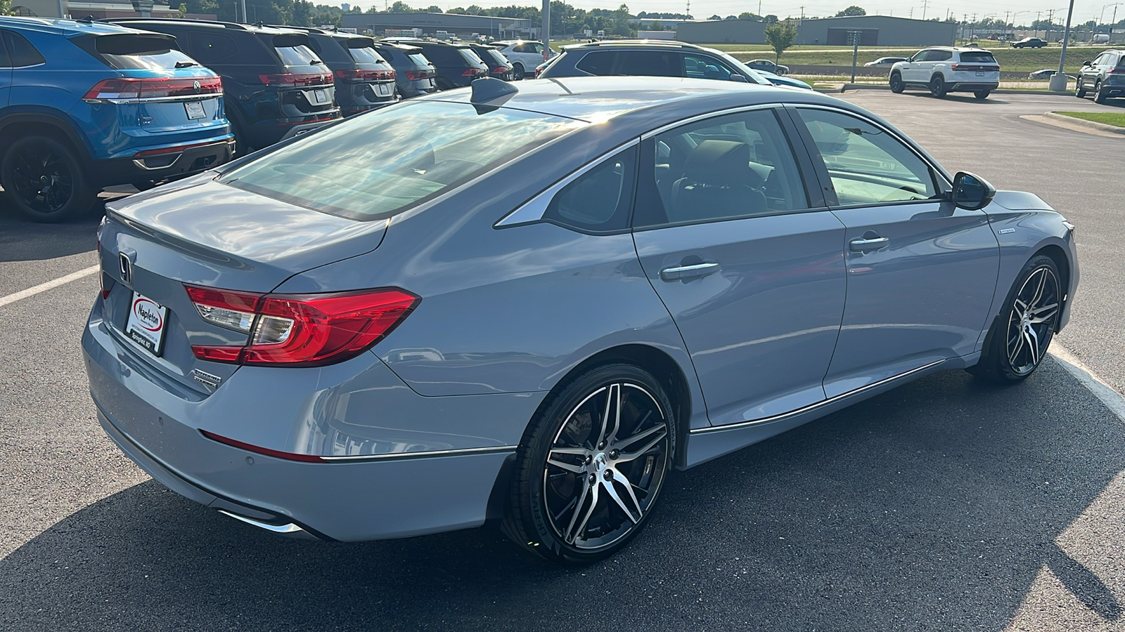 2022 Honda Accord Hybrid Touring 8