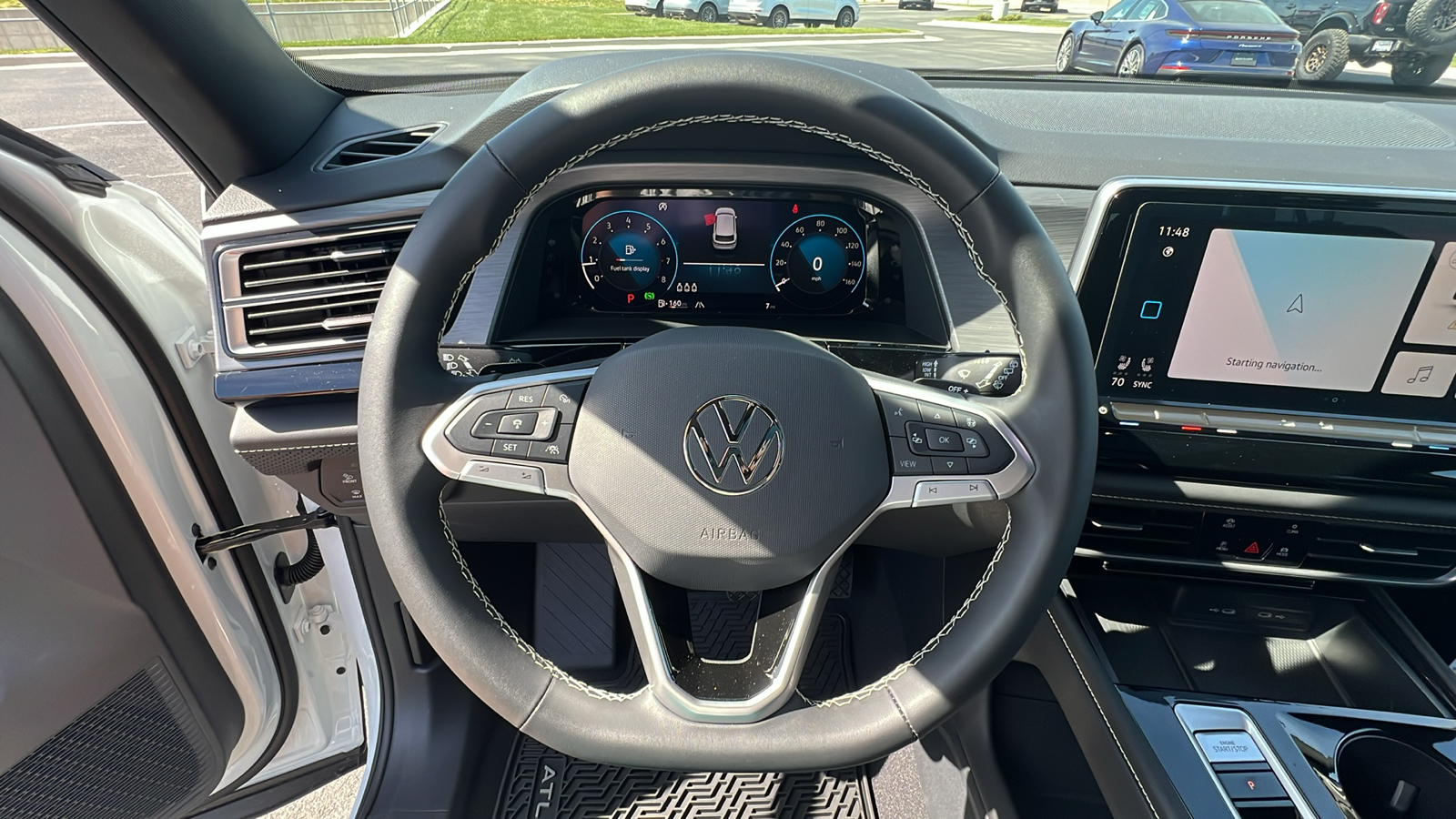 2024 Volkswagen Atlas Cross Sport 2.0T SE w/Technology 24