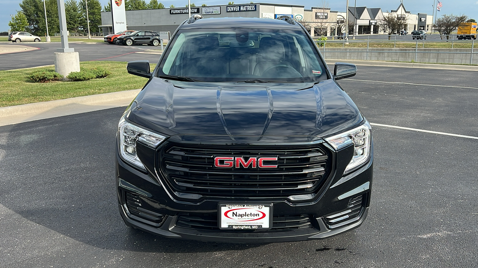 2023 GMC Terrain SLE 11