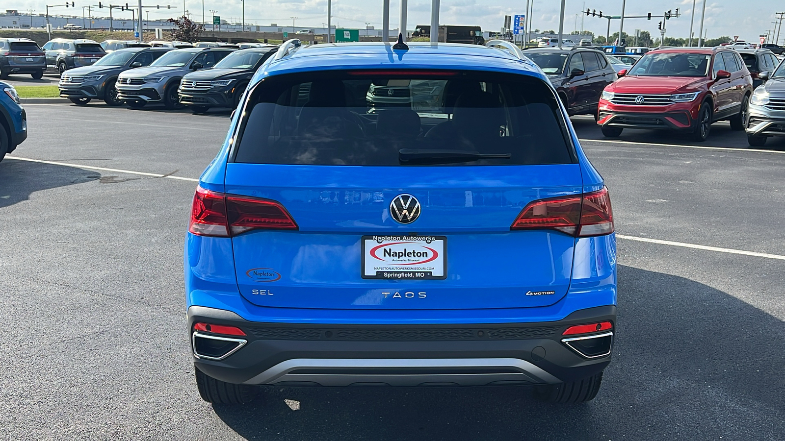 2024 Volkswagen Taos SEL 5