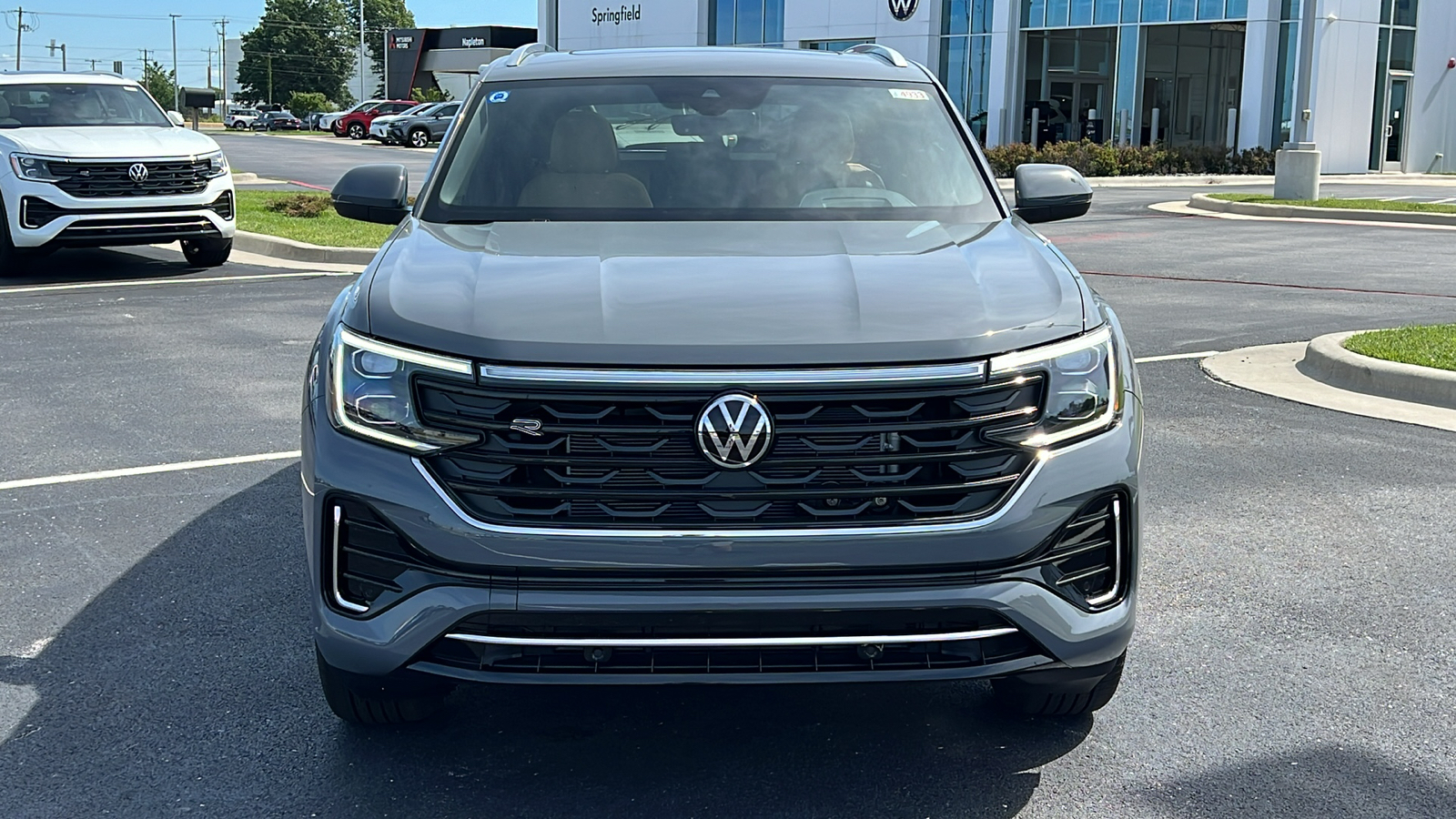 2024 Volkswagen Atlas Cross Sport 2.0T SEL R-Line 2