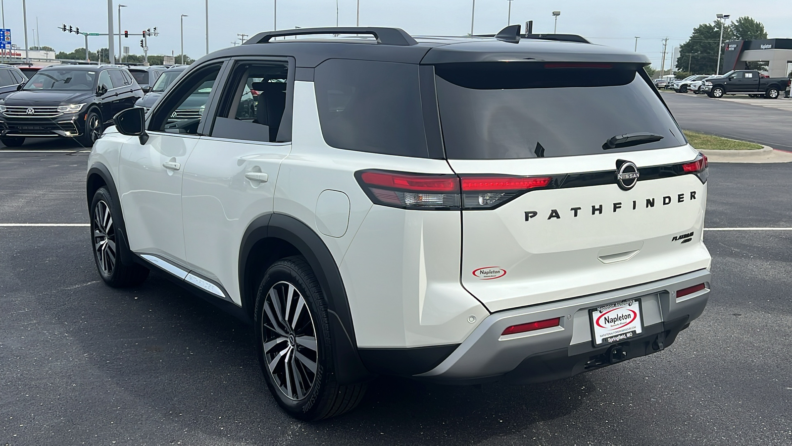 2024 Nissan Pathfinder Platinum 4