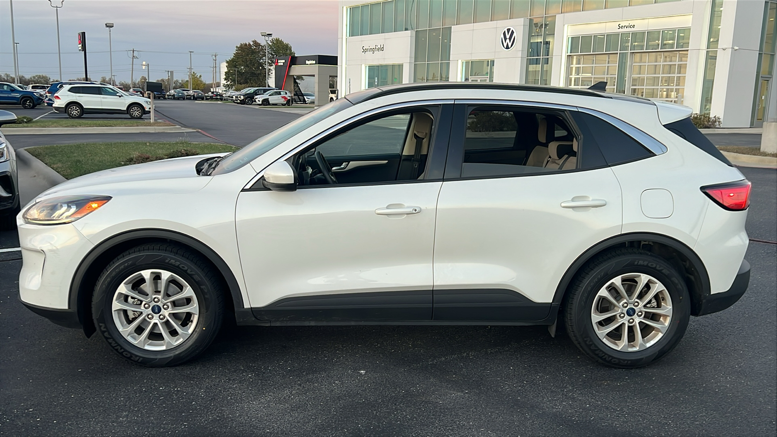 2020 Ford Escape SE 2