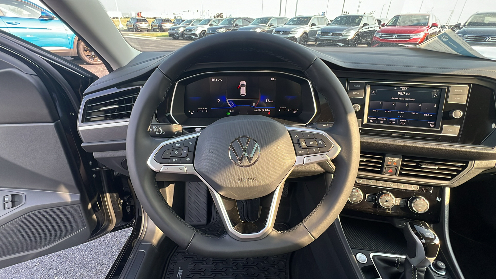 2024 Volkswagen Jetta SE 20