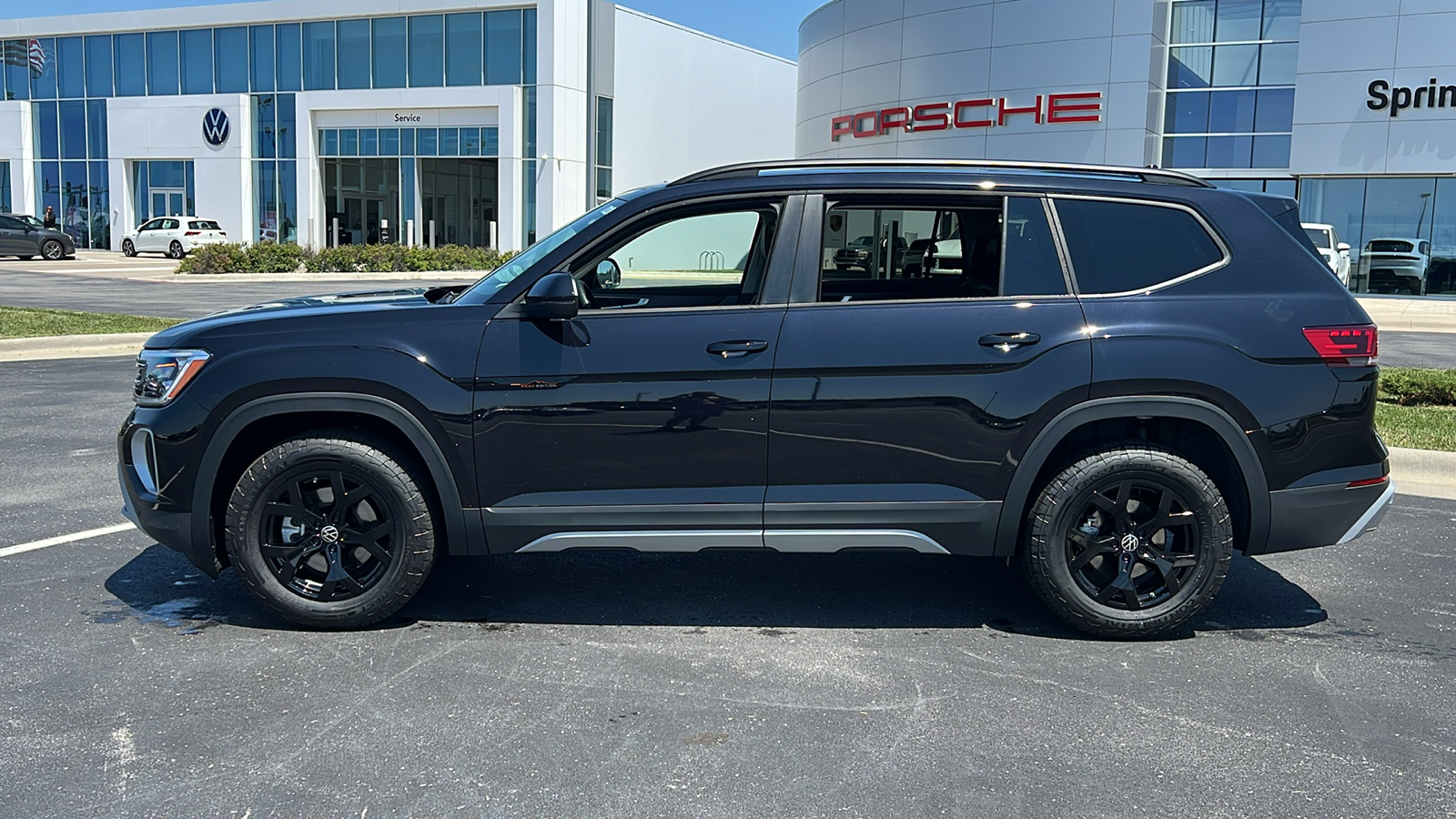 2024 Volkswagen Atlas 2.0T Peak Edition SE w/Technology 2