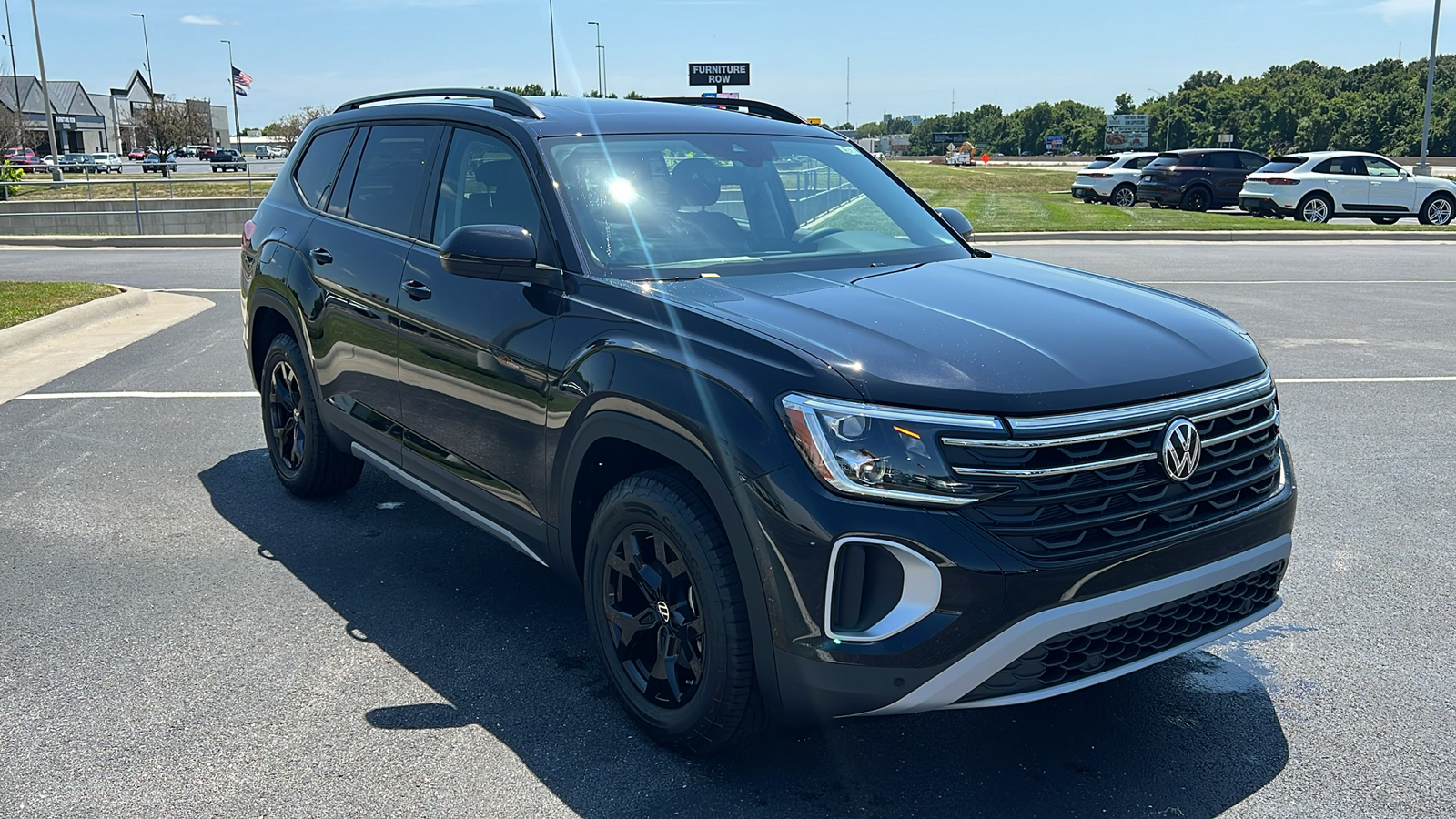 2024 Volkswagen Atlas 2.0T Peak Edition SE w/Technology 12