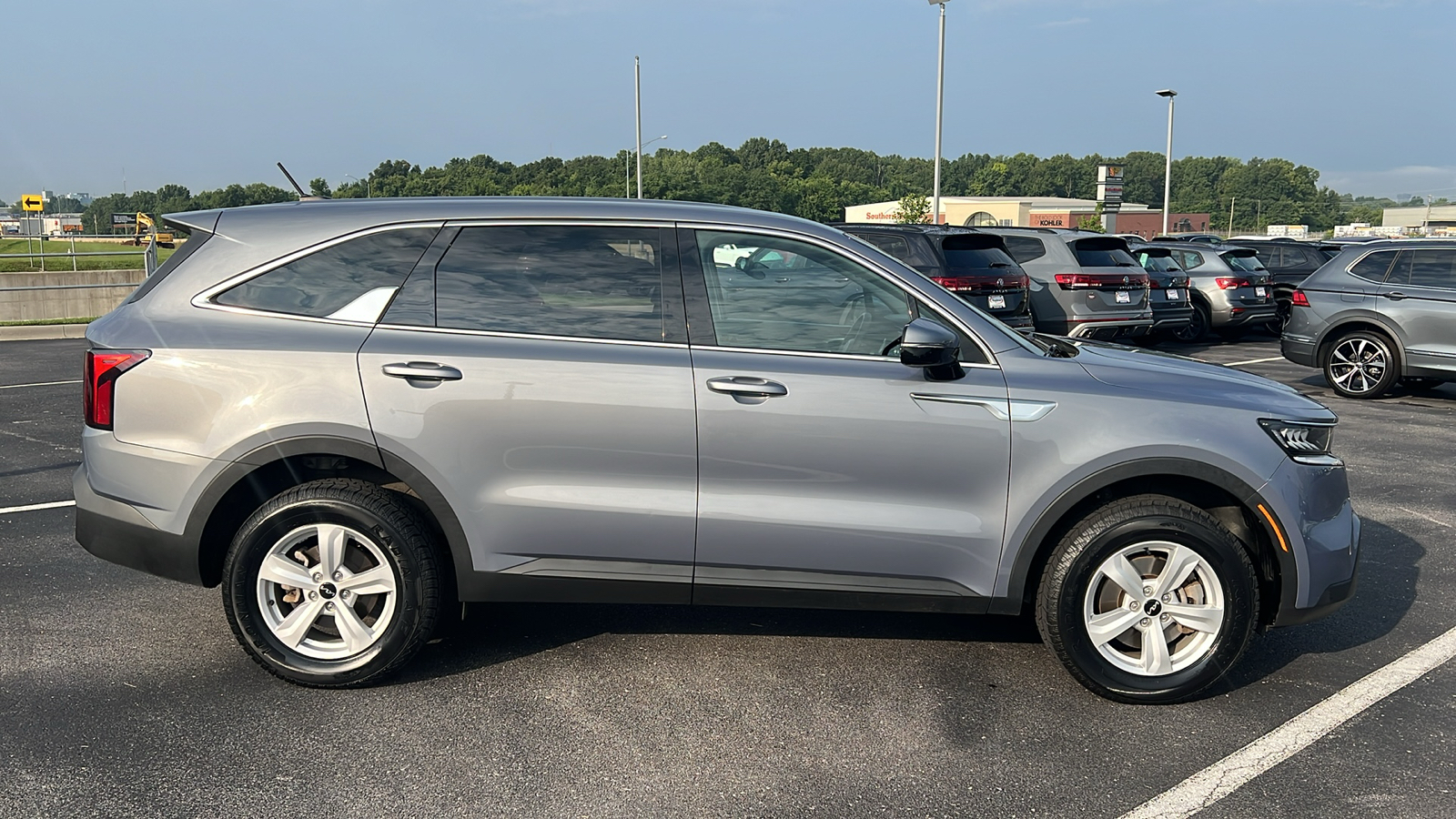 2022 Kia Sorento LX 9