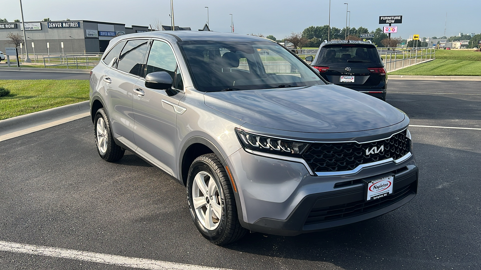 2022 Kia Sorento LX 10