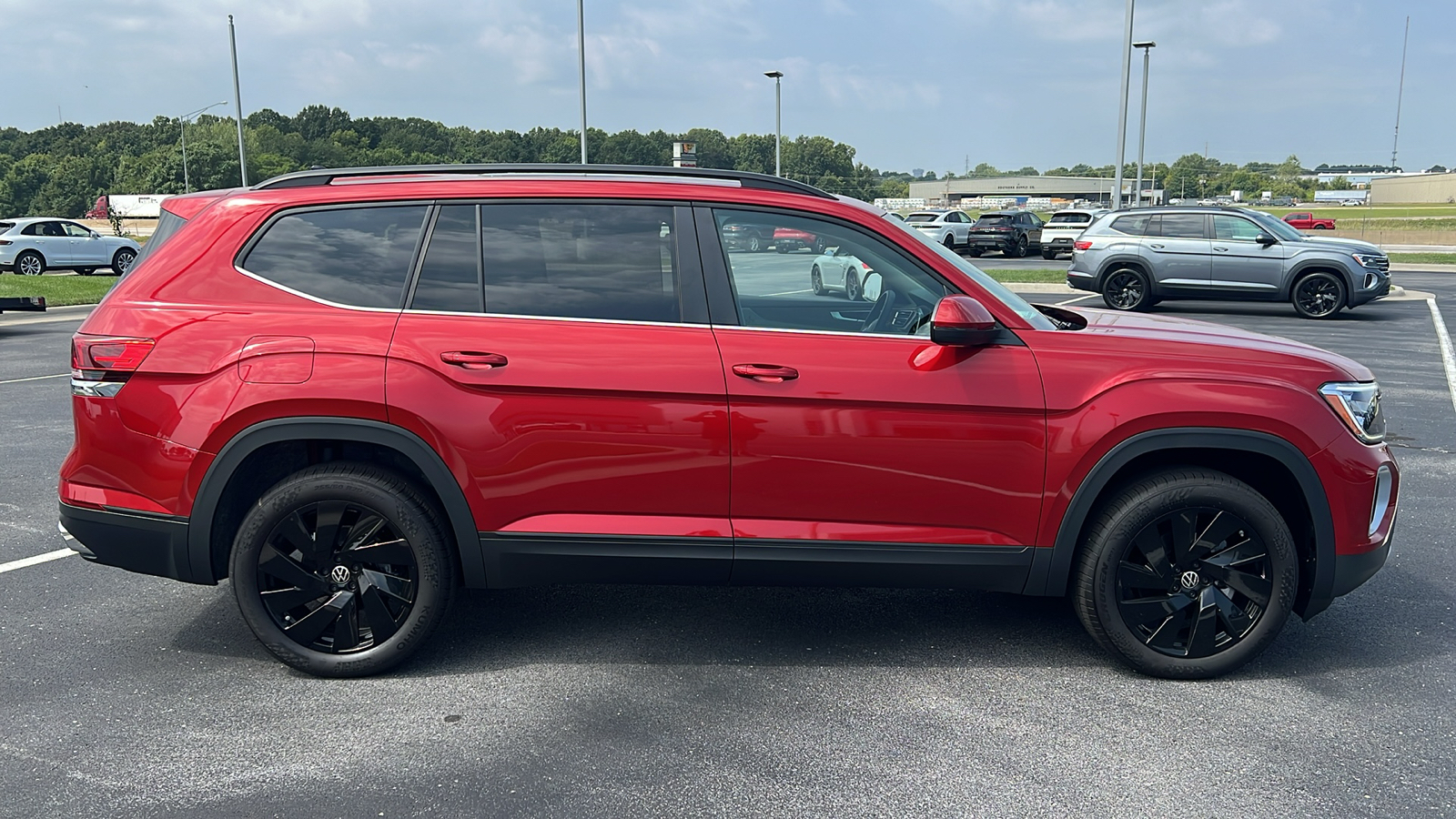 2024 Volkswagen Atlas 2.0T SE w/Technology 10