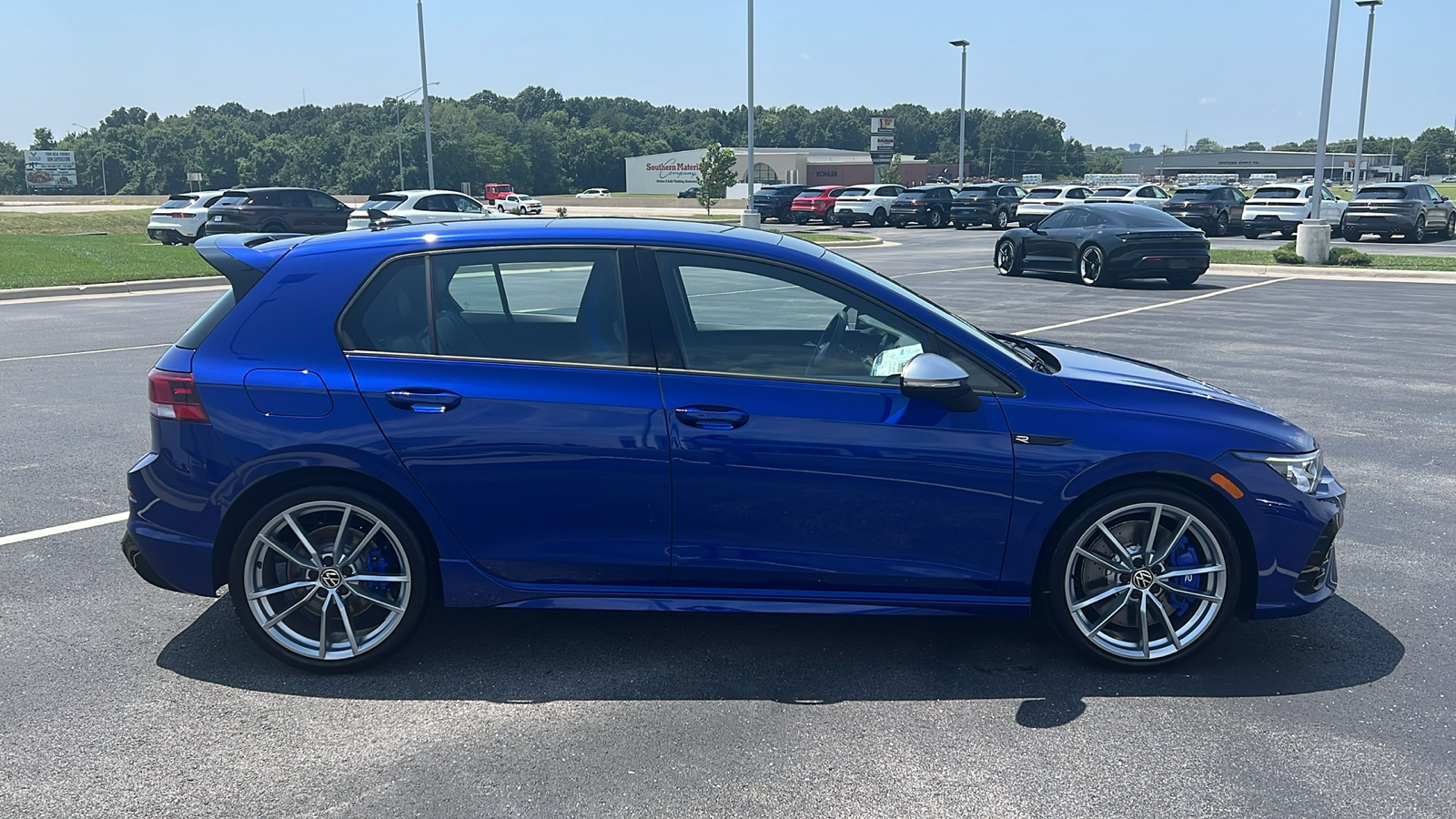 2024 Volkswagen Golf R 2.0T DSG 9