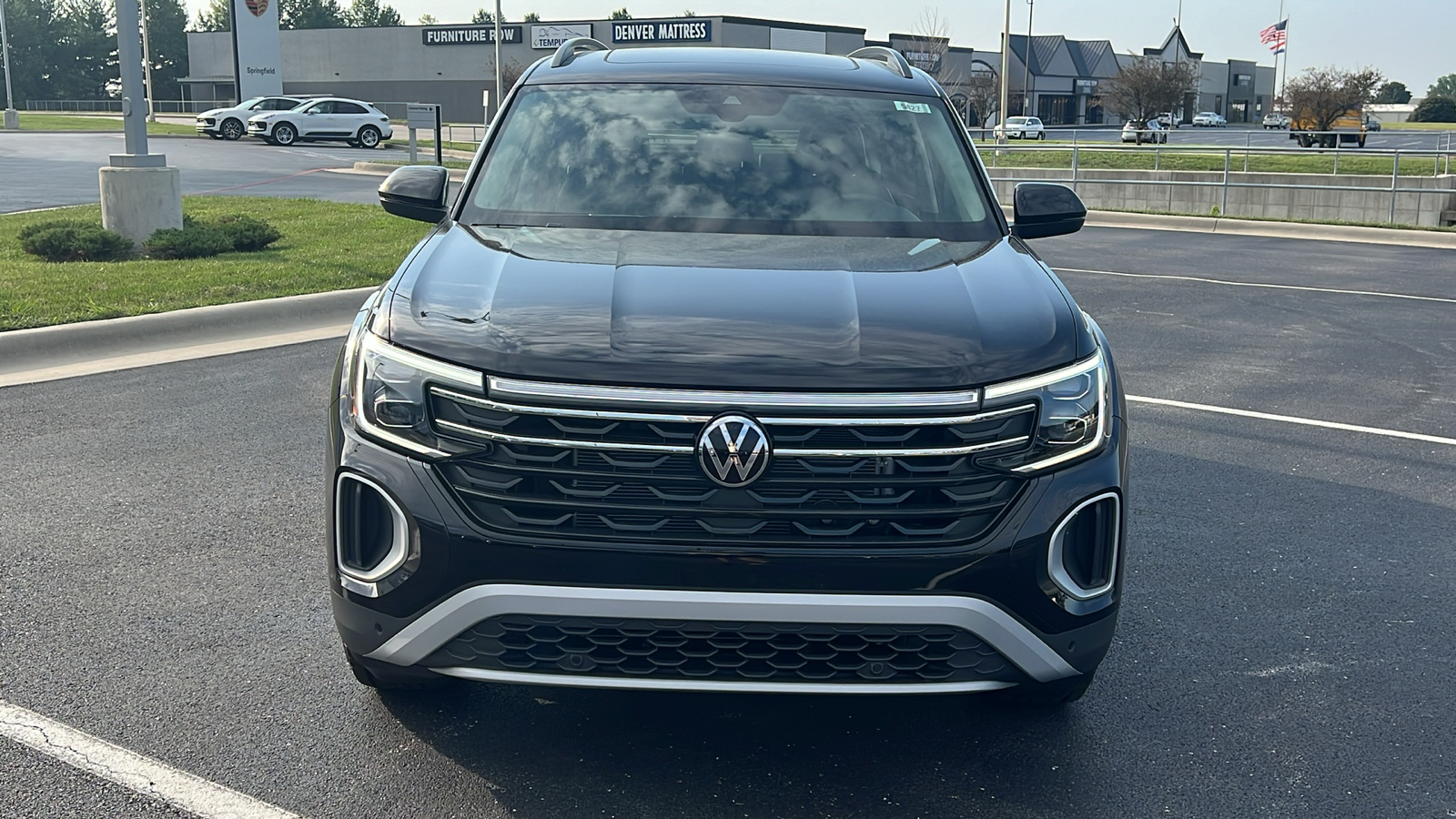 2024 Volkswagen Atlas 2.0T Peak Edition SE w/Technology 12