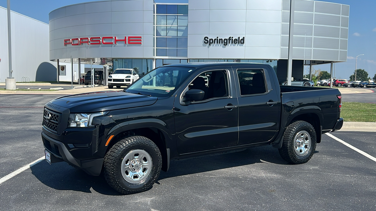 2022 Nissan Frontier S Crew Cab 4x4 Auto 1