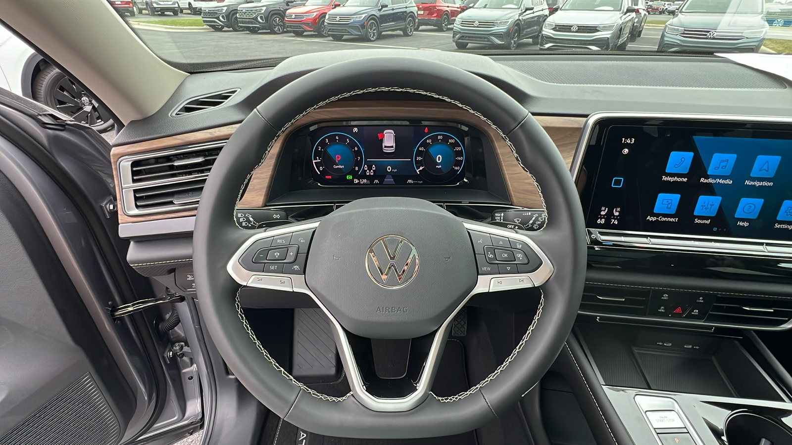 2024 Volkswagen Atlas 2.0T SE w/Technology 22